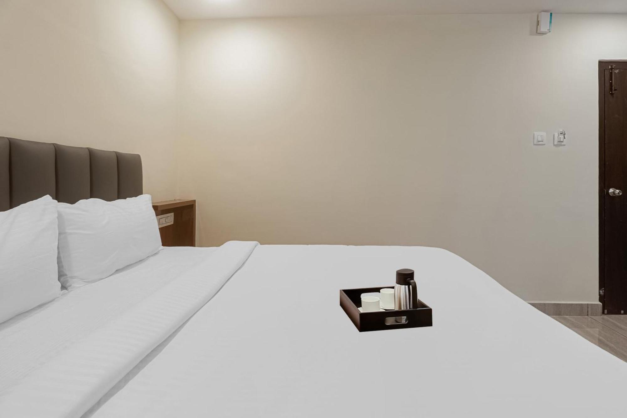 Townhouse Dj Grand Hotel Tirupati Exterior photo